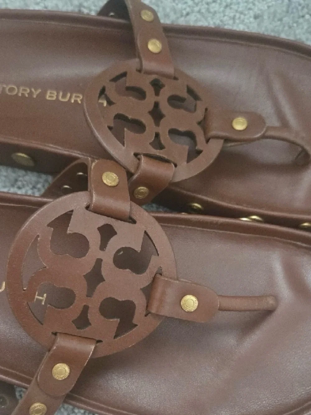 Tory Burch Brown Leather Logo Thong Sandals with Gold Studs